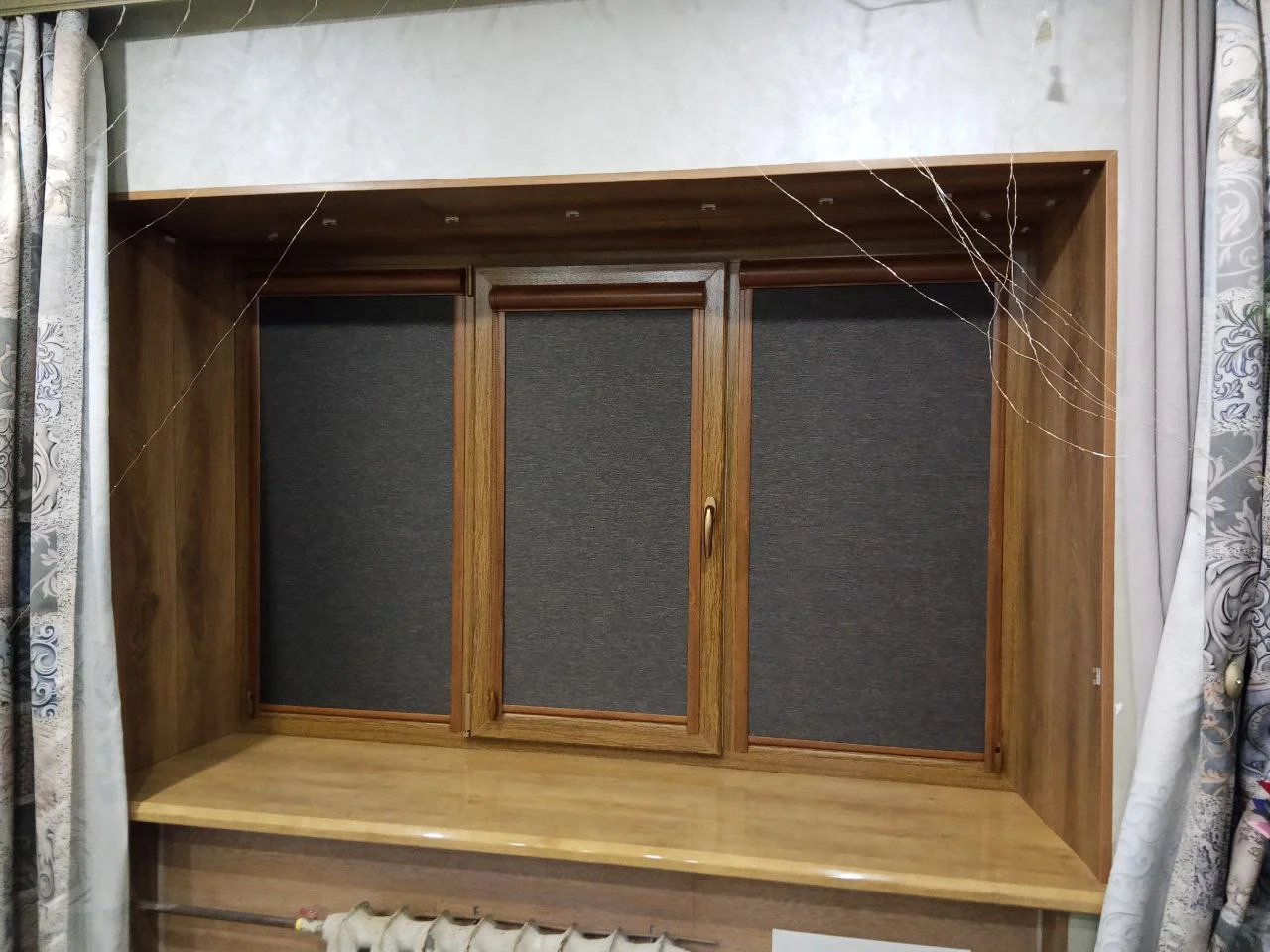 Рулонные кассетные жалюзи UNI-2 на кухню